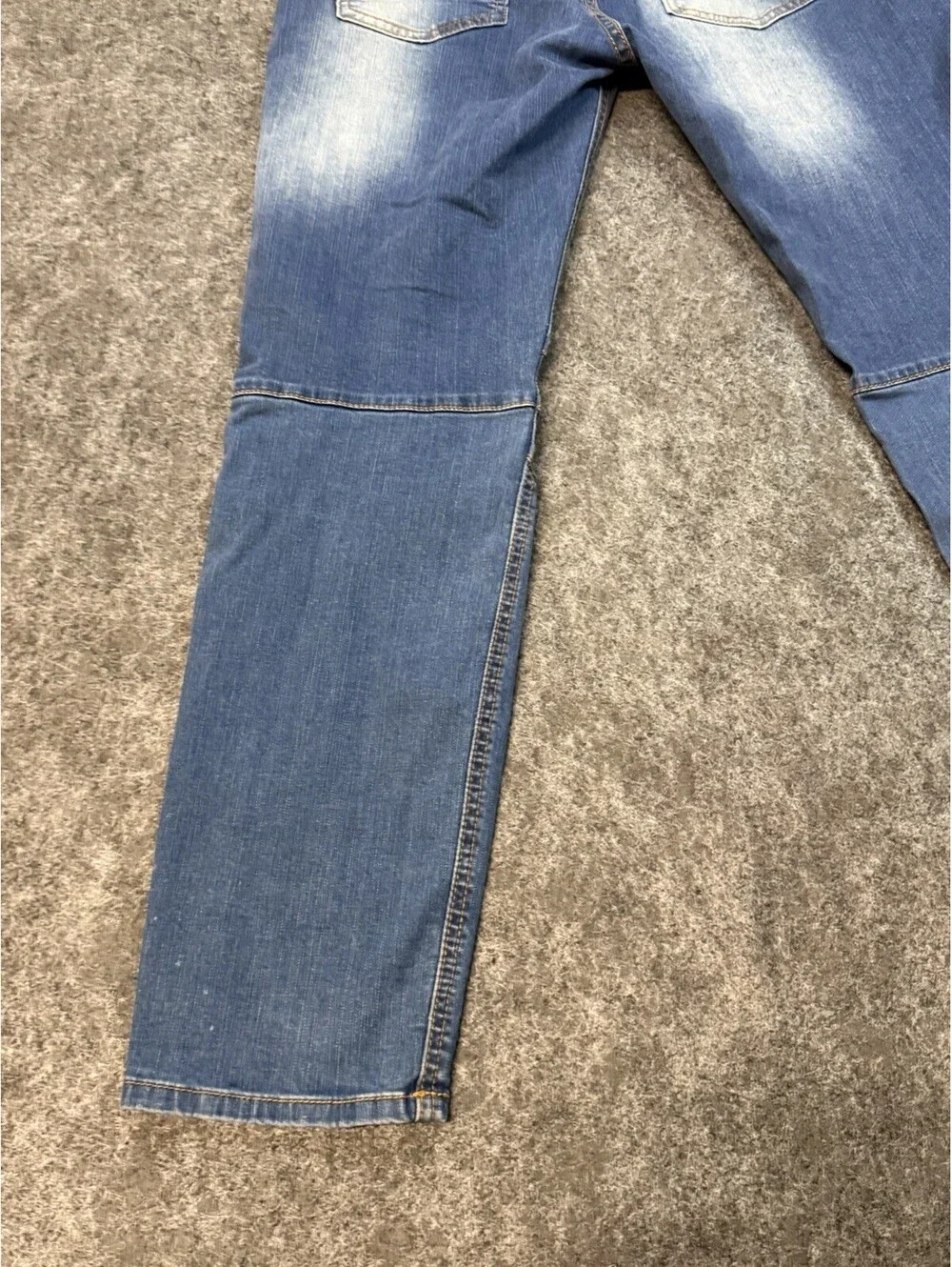 Vince Camuto V19-69 Moto Biker Jeans Mens 32x30 Slim Taper Blue NWT